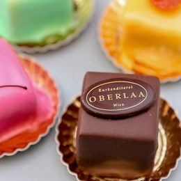 Petit Four