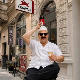 © Döner Veltliner Döner Veltliner serviert Dürüms und Sarma in der Krawall Bar