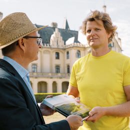 Symbolische Übergabe der Obmannschaft von Michael Moosbrugger (l.) an Michael Malat (r.)