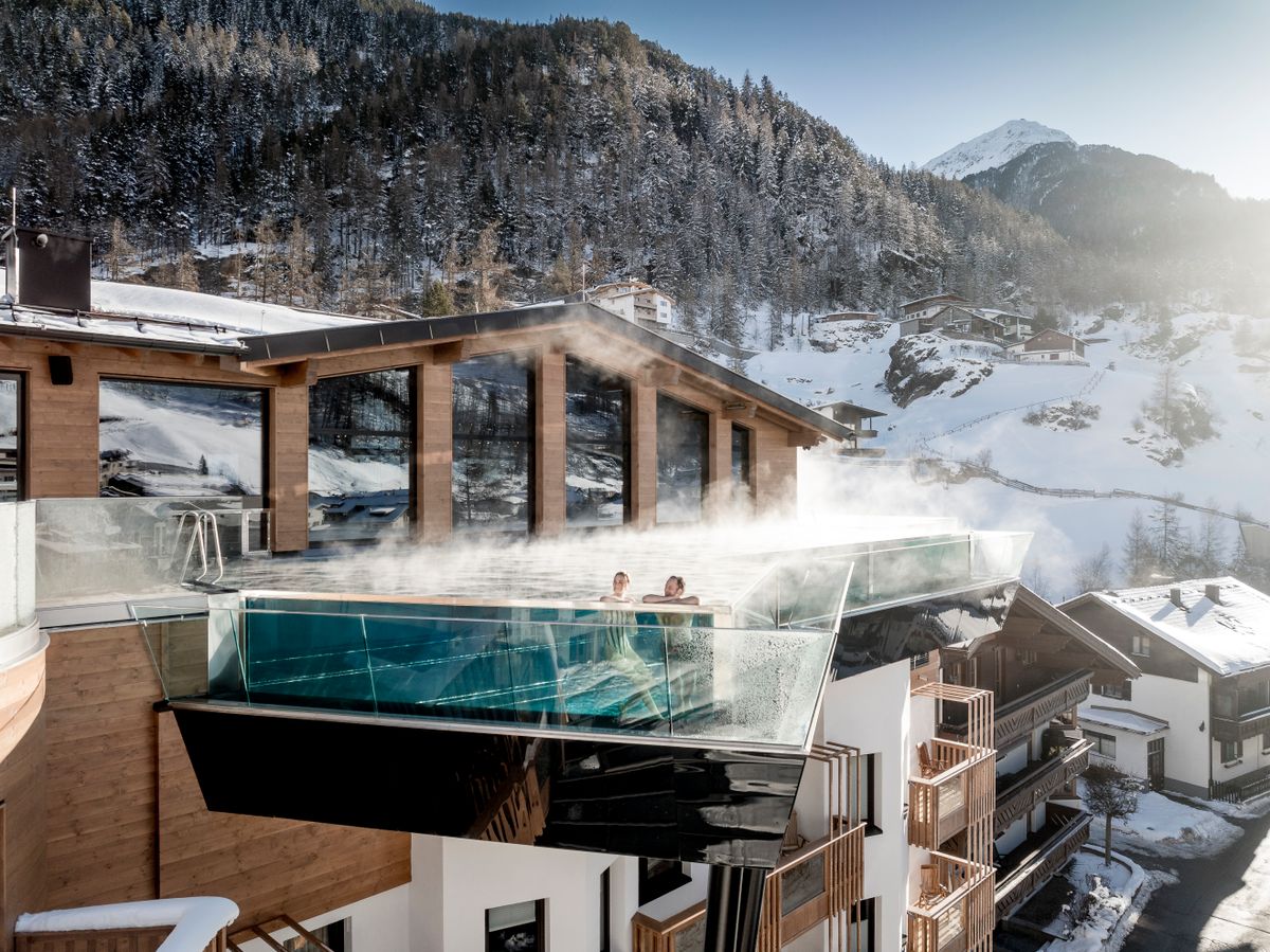 Hotel Das Central Sölden by Rudi Wyhlidal null
