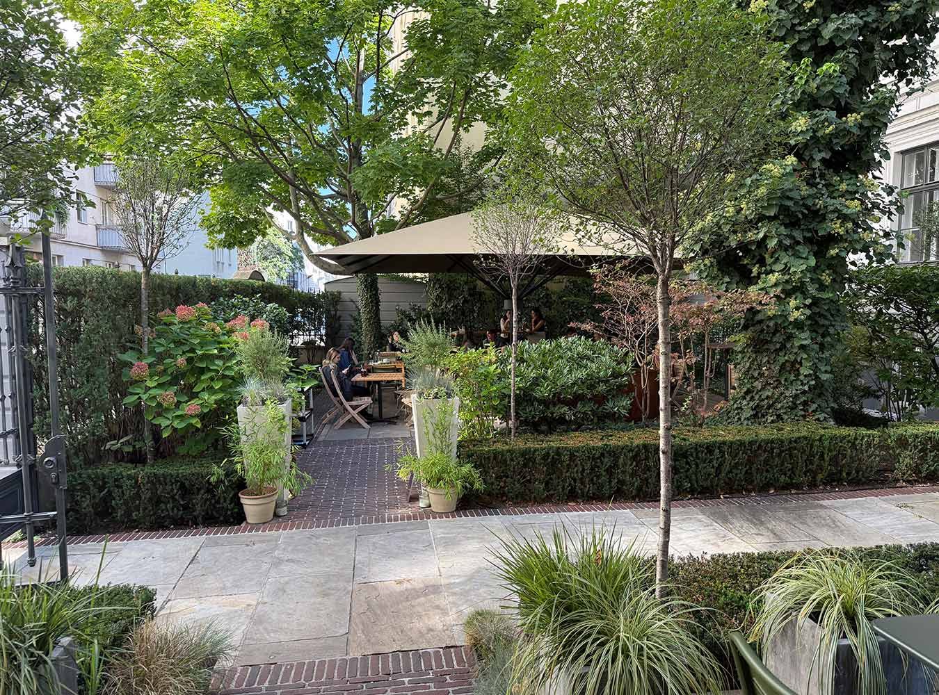 Gastgarten im Café Camelle