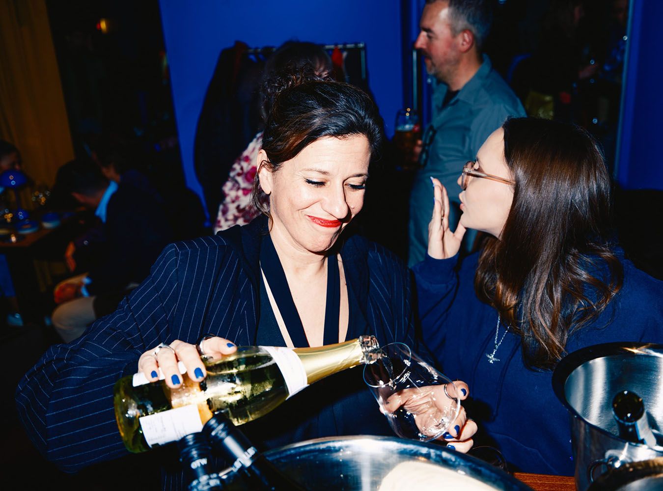 Gute Laune und guten Sprudel gibt's bei Madame Seradj