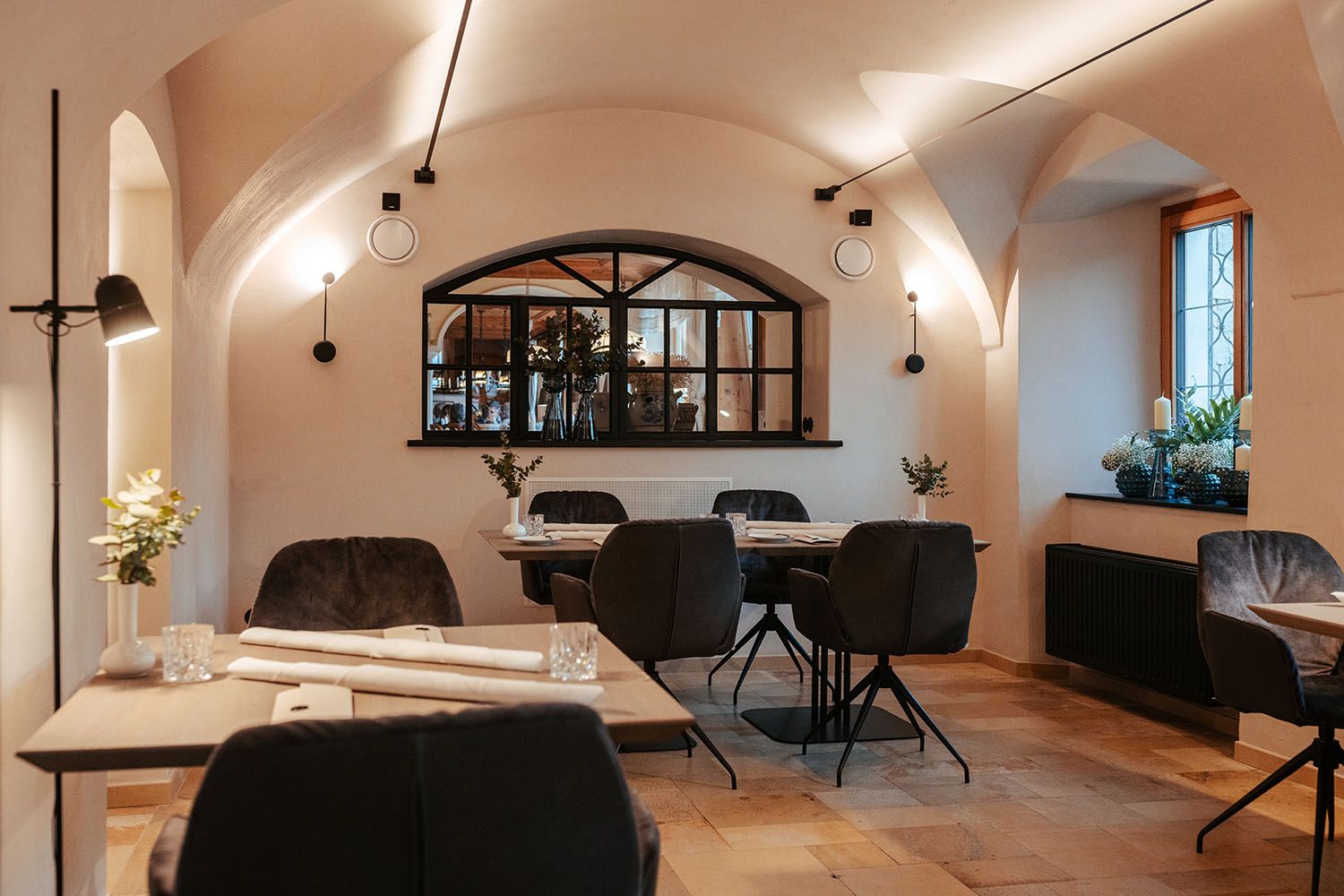 © Alpenresort Schwarz Blick ins Restaurant