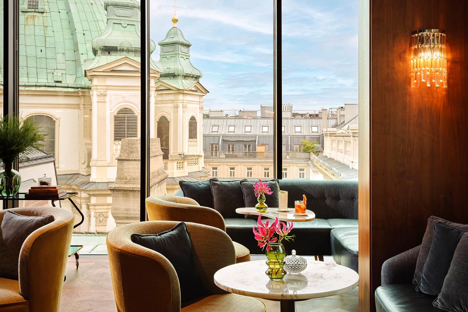 Rooftop Bar THE1835