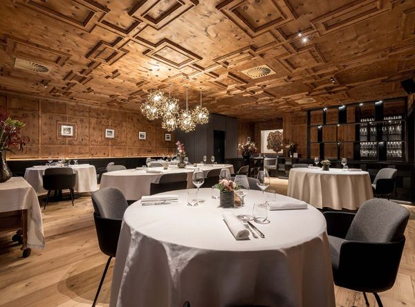 Ötztaler Stube im Hotel das Central by Rudi Wyhlidal Ötztaler Stube