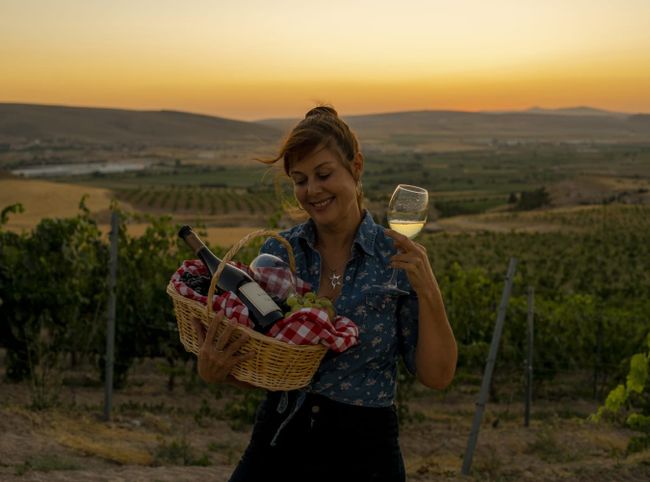 Olus Enguzel in ihren Weinbergen in der Nähe von Kayseri