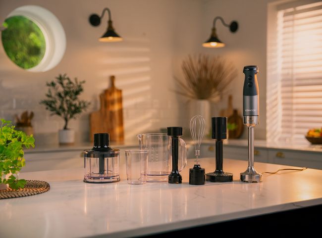 © Kenwood Der Triblade XL Pro mit Zubehör