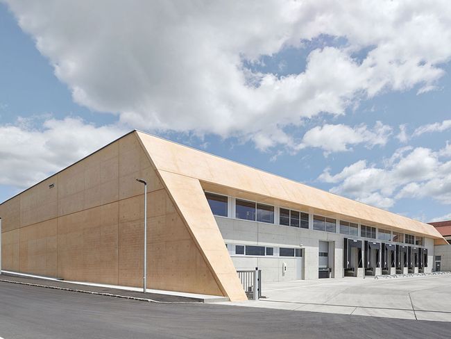© Erich Marschik Die neue Logistik-Halle