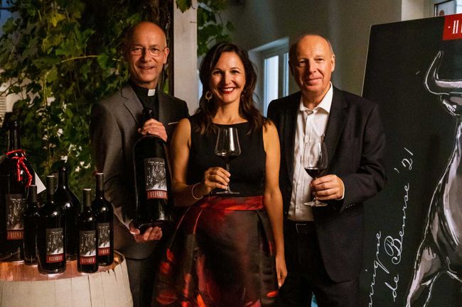 © Weingut Heinrich Toni Faber, Silvia Heinrich und Johann Wanovits bei der Präsentation