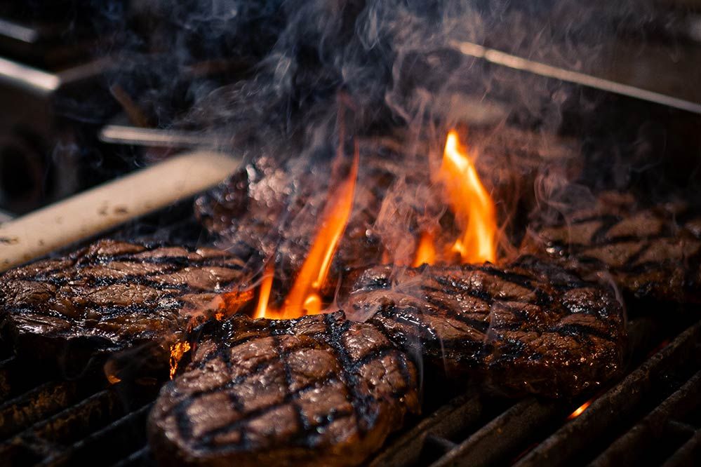 So wird ein perfektes Steak gegrillt