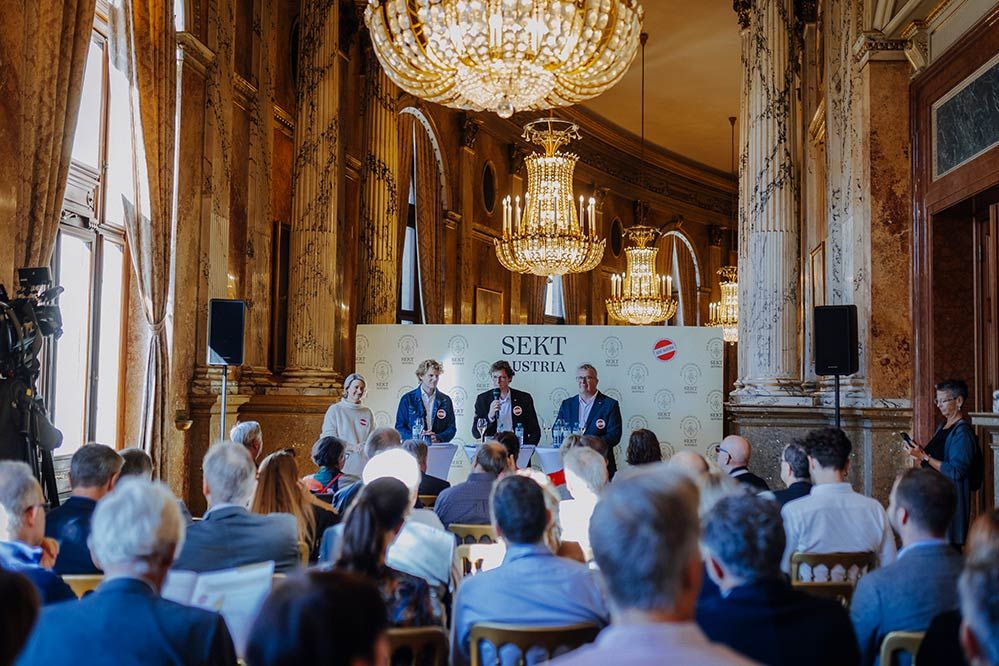 Sekt Austria Pressekonferenz im Burgtheater
